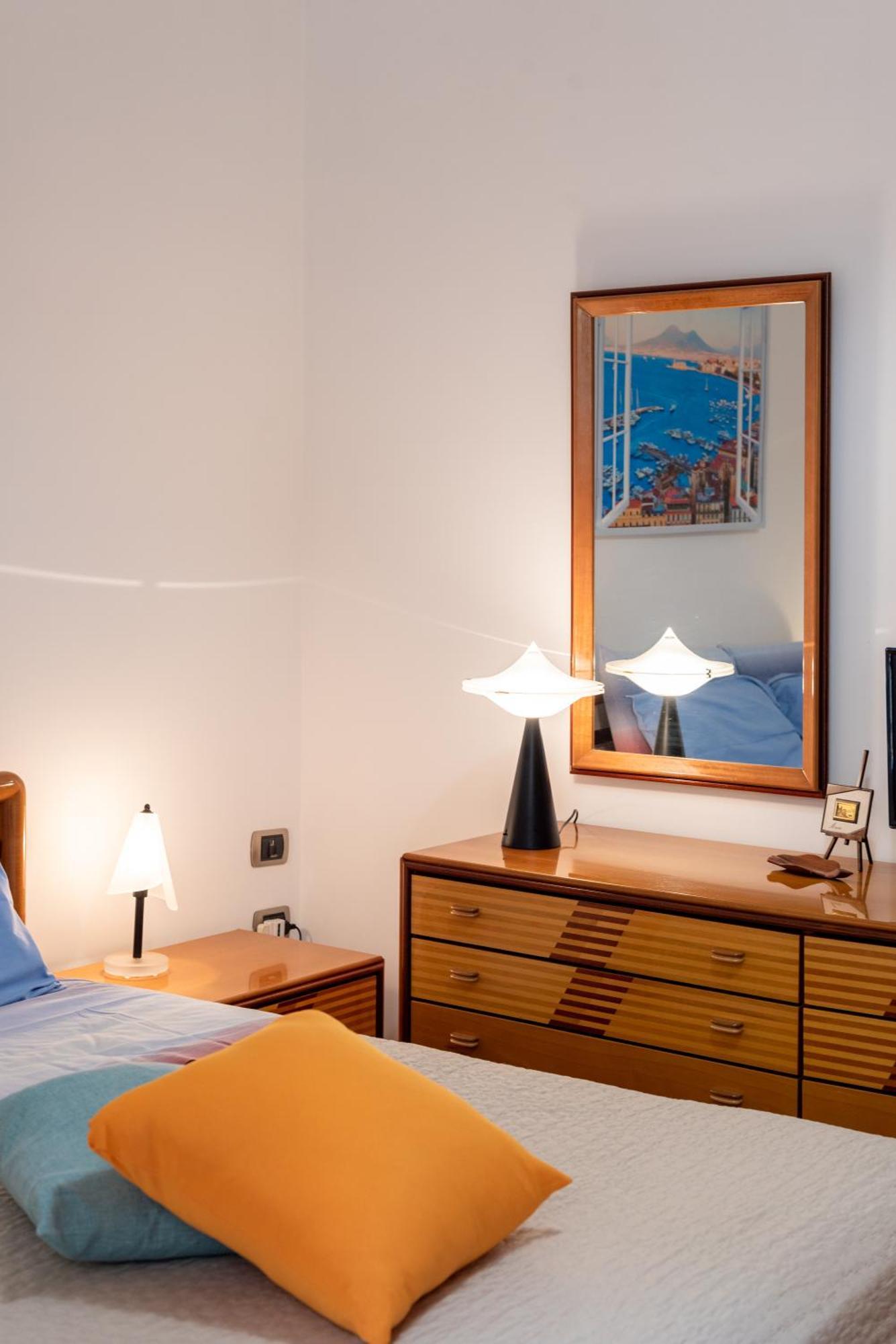 Am Apartment Napoli - Tra Il Centro E La Stazione Centrale Экстерьер фото